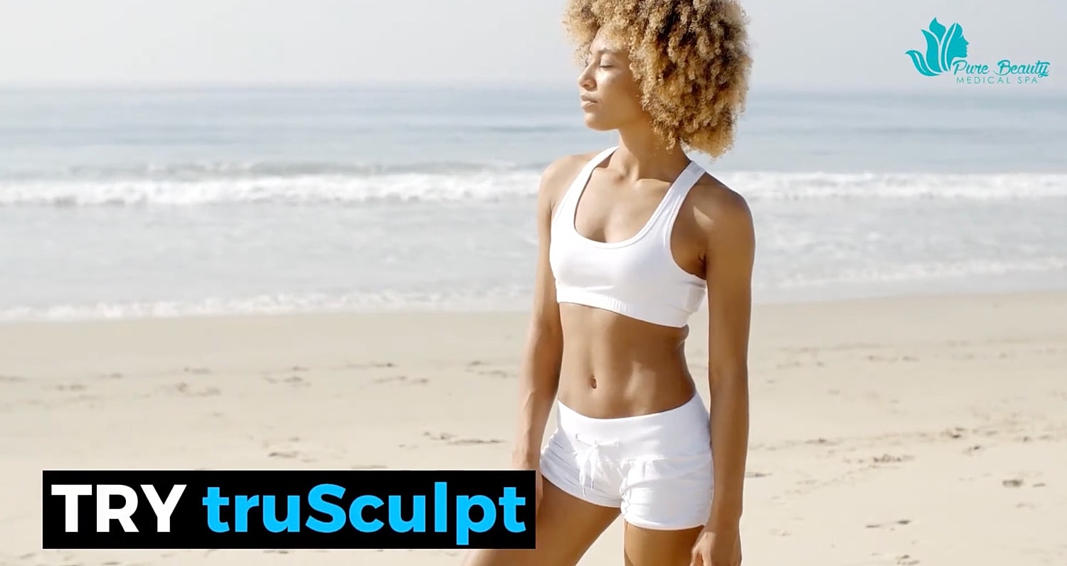 Woman enjoying beach with truSculpt information overlay.